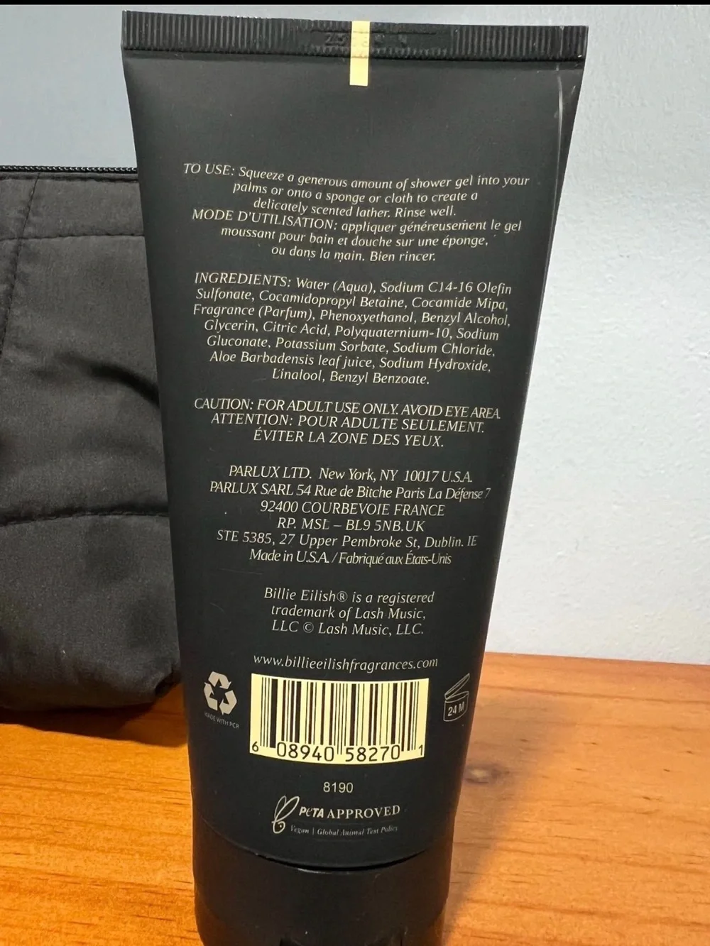 Eilish Scented Moisturizer & Shower Gel Set with quilted bag.
